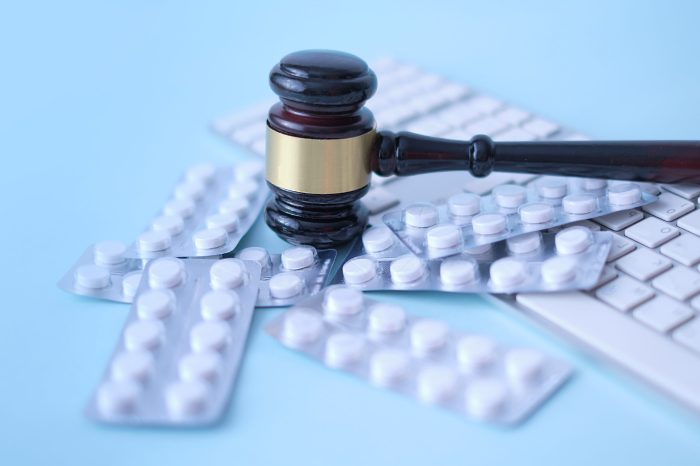 Do Mass Tort Lawsuits Affect Drug Prices? | The Carlson Law Firm